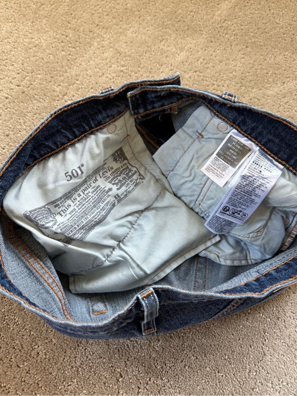 Levi’s Original Fit High Rise 99% Cotton Dark Wash Denim Shorts with Button Fly - Picture 4 of 6